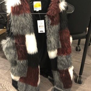 Fake fur  vest
